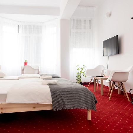 Bao Apartament & Rooms Oradea Exterior foto