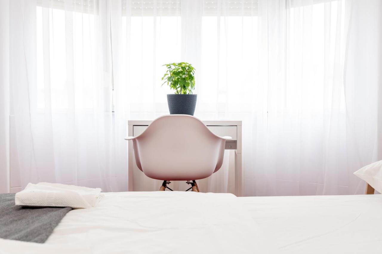 Bao Apartament & Rooms Oradea Exterior foto